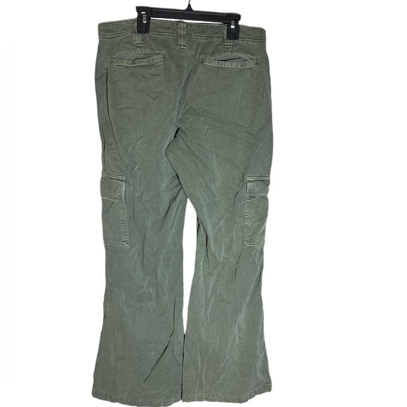 Aeropostale Women’s Low Rise Flare Cargo Pants Size 10 - Picture 5 of 5